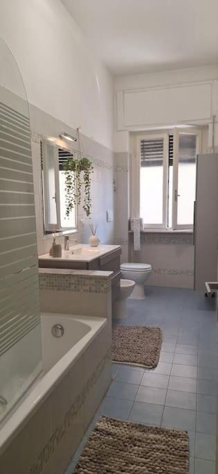 Faby & Fra Apartments ลีวอร์โน ภายนอก รูปภาพ