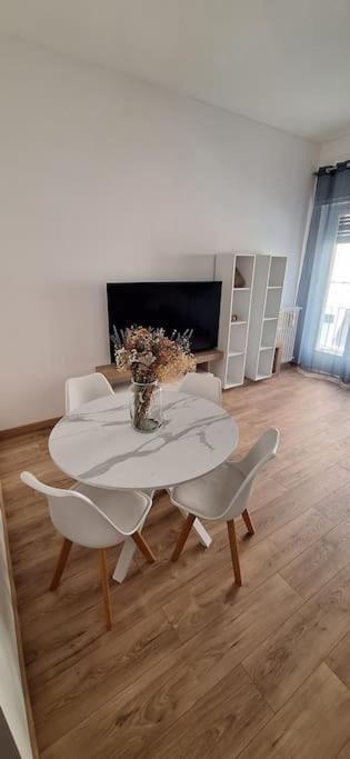 Faby & Fra Apartments ลีวอร์โน ภายนอก รูปภาพ